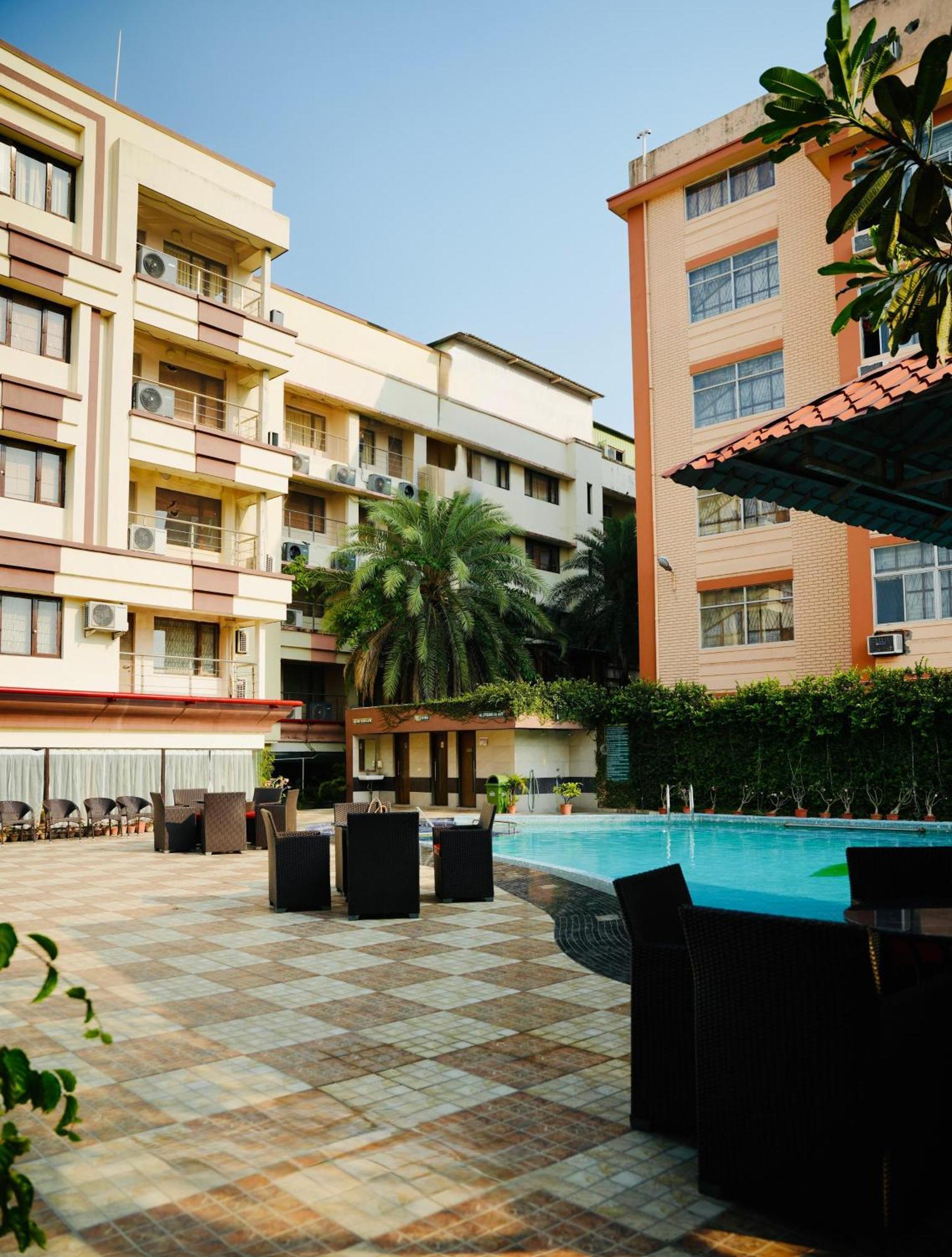 Lbd Resorts&Hotels Calcutta Eksteriør billede